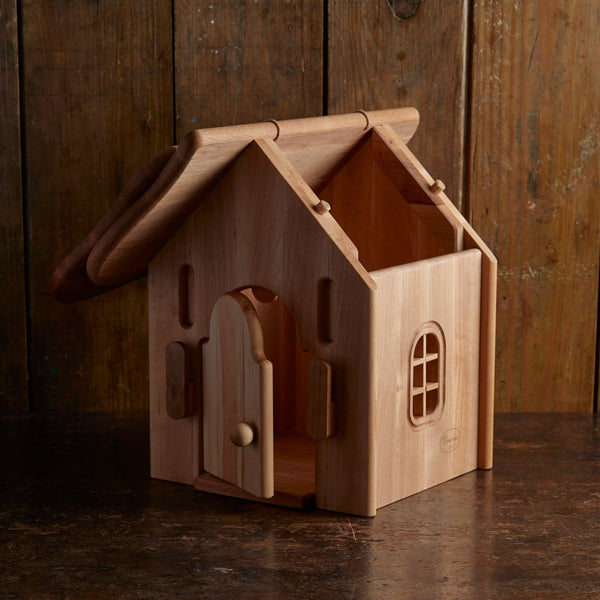 Holz-Waldhütte – Natürlich