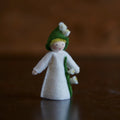 Fée en feutre de laine faite main avec chapeau décoratif - Blanc - 8-8,5 cm