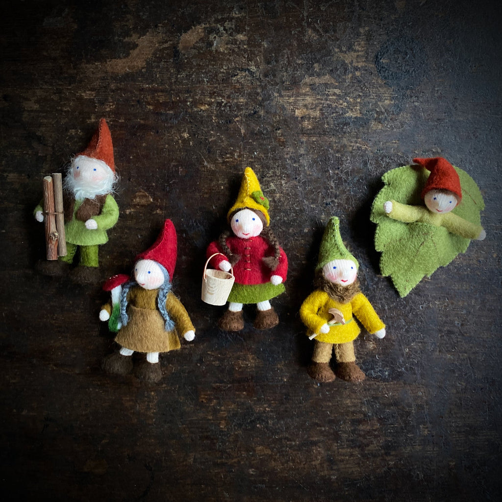 Gnome en laine fait main - Bébé