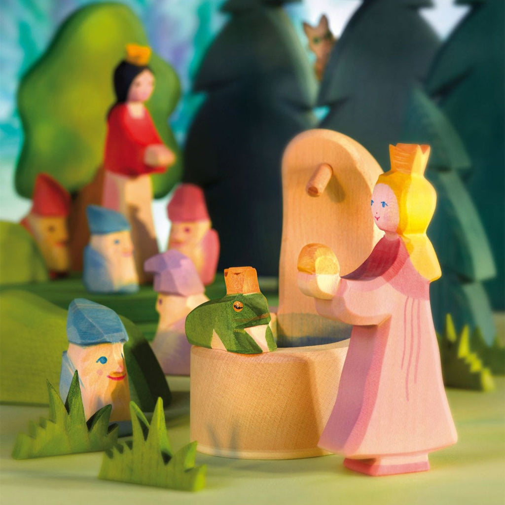 Handgefertigte Holzprinzessin
